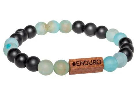 Enduro Náramek dřevěný štítek černá modrá