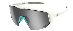 Melon Alleycat - White / Neon Blie Highlights / Silver